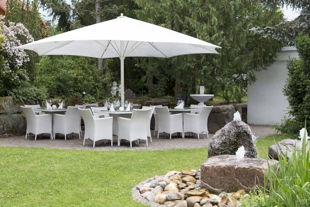 Hotel-Restaurant Arneggers Adler Tiefenbronn Экстерьер фото