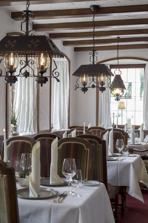 Hotel-Restaurant Arneggers Adler Tiefenbronn Экстерьер фото
